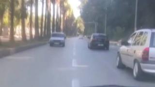 Geri geri giderek trafiği tehlikeye attı