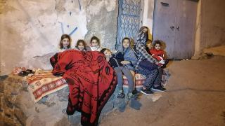 İzmir'de 4,9 büyüklüğünde deprem