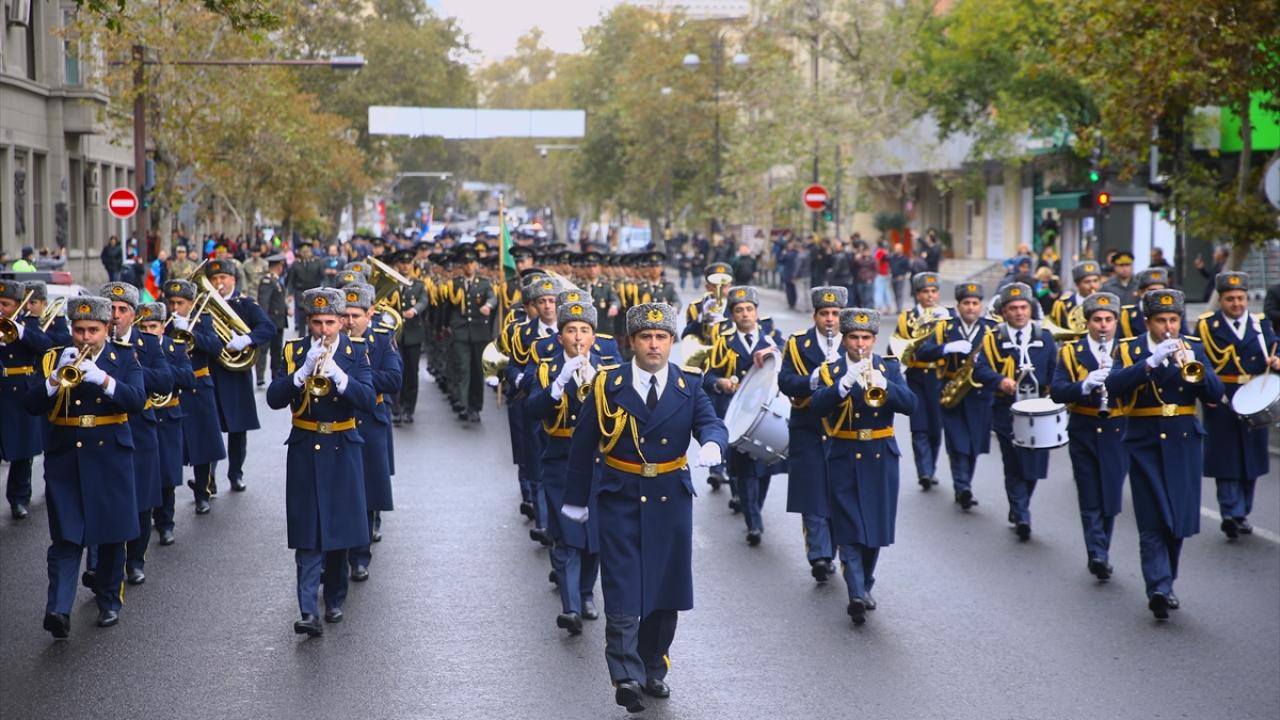 TÜRKİYE`NİN DESTEĞİ AZERBAYCAN`A GÜÇ VERDİ