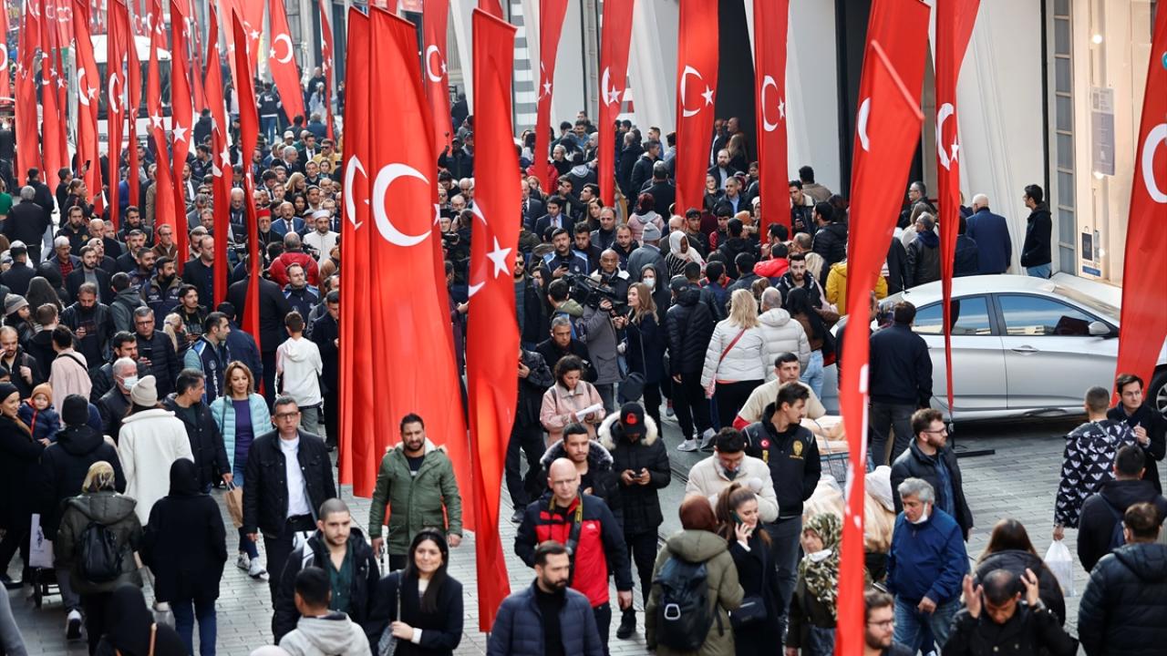 "Hiçbir çocuk yetim kalmasın"