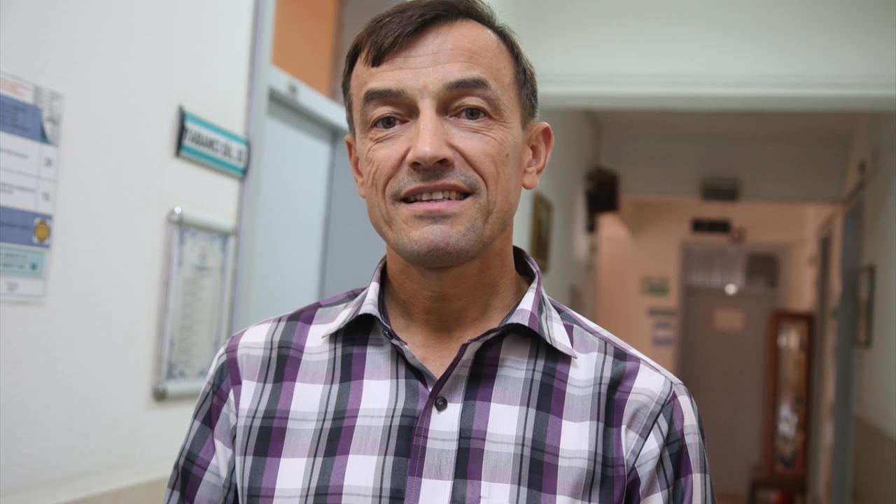 Kurslarda birbirleriyle Türkçe konuşuyorlar