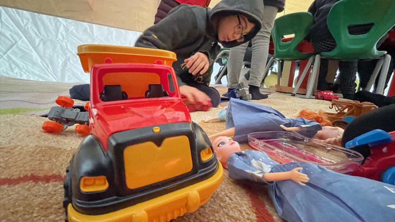 "Şoku atlatmak için bize çok yardımcı oluyorlar"