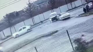 Kocaeli'de 3 araç böyle çarpıştı