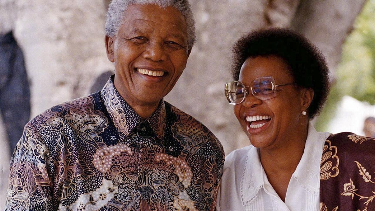 "Apartheid rejimin kararlarına karşı açılan davalar Mandela`yı çok mutlu ederdi"