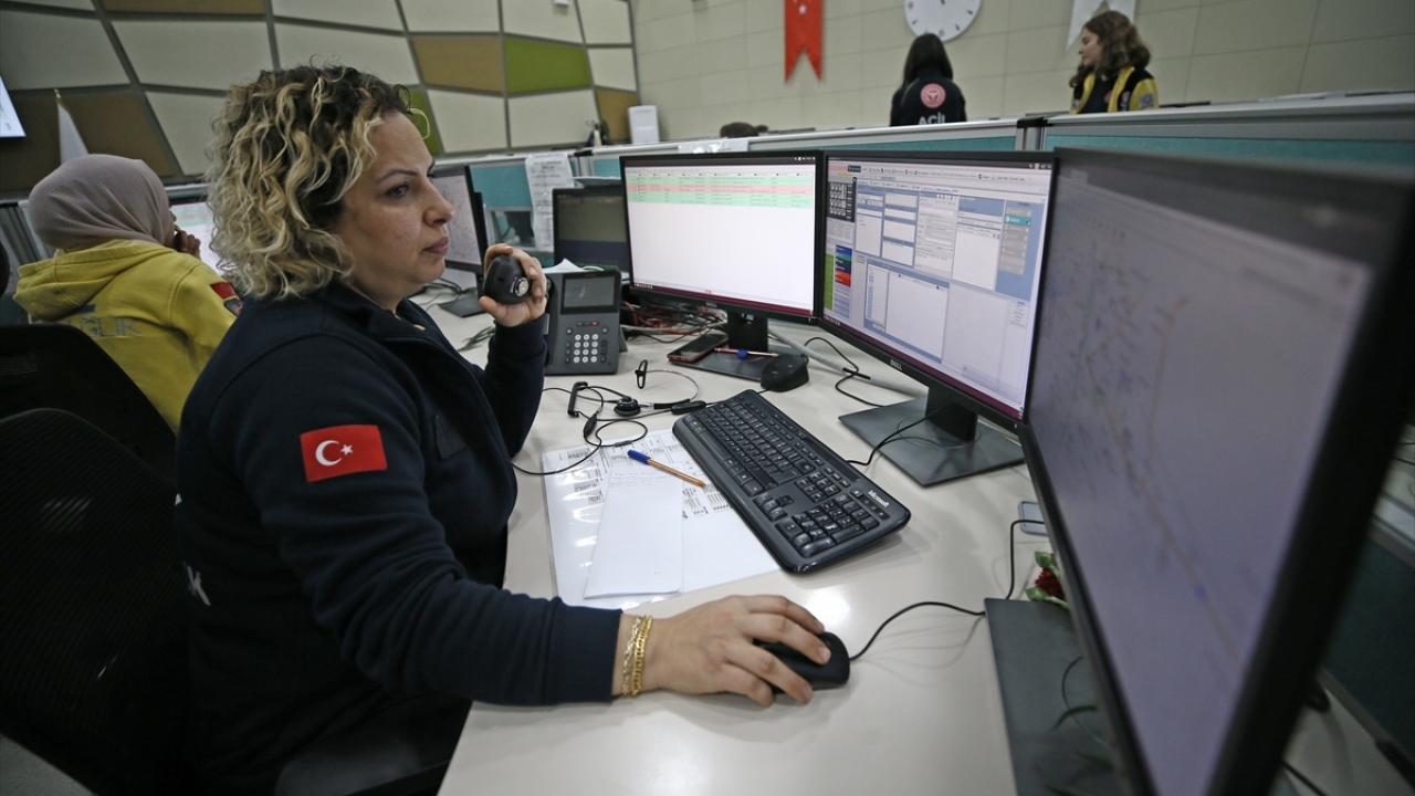 "Sağlıkta şiddetin her türlüsüne karşıyız"