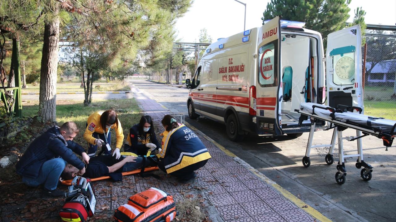 "3 kadın sağlıkçıyı görünce şaşıranlar oluyor"