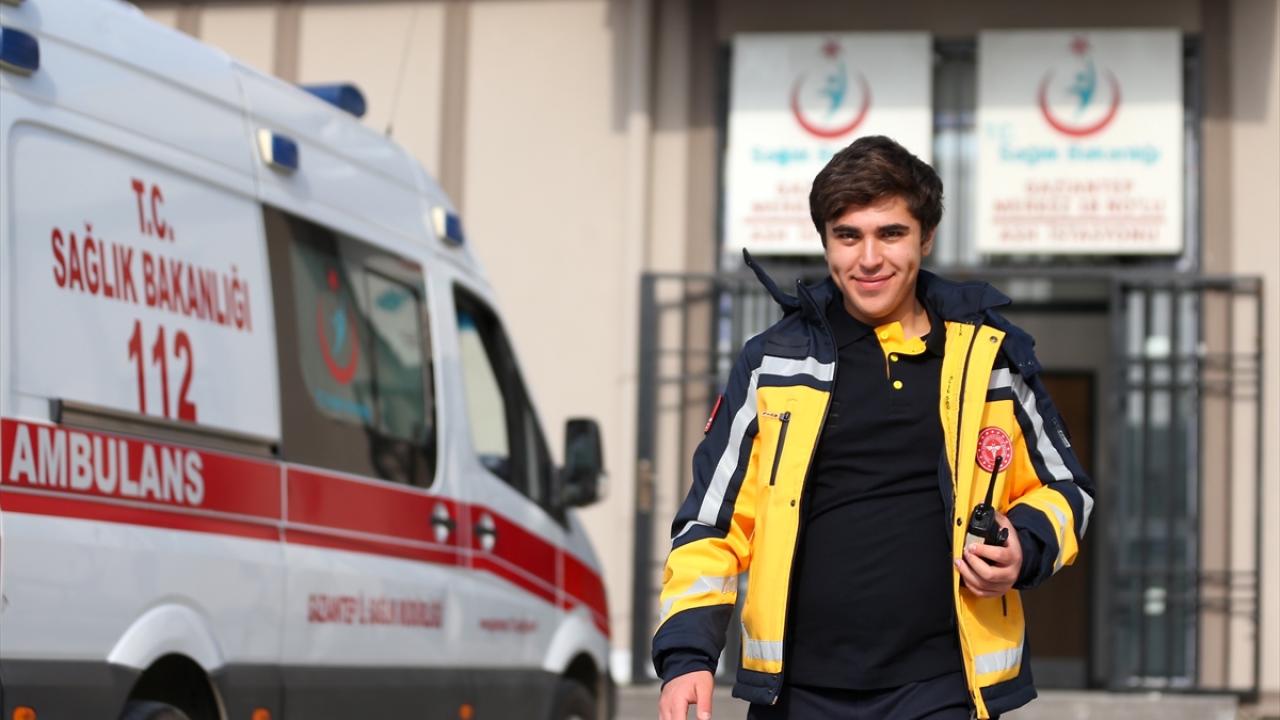 Sağlık Bakanı Koca`ya alkışlı teşekkür