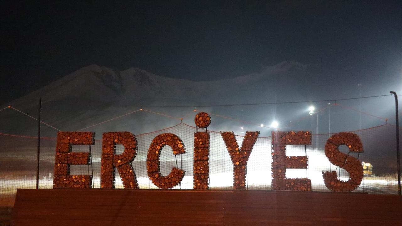 Yapay karlama hiç kar yağmasa bile pistleri açma imkanı sağlıyor
