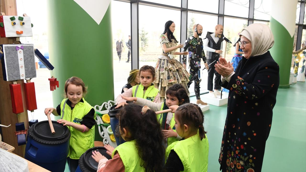 "5 binin üzerinde çocuğumuz, gencimiz burada sertifika alma imkanı buldu"