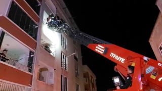 Samsun'da apartman yangını: Mahsur kalanları itfaiye kurtardı