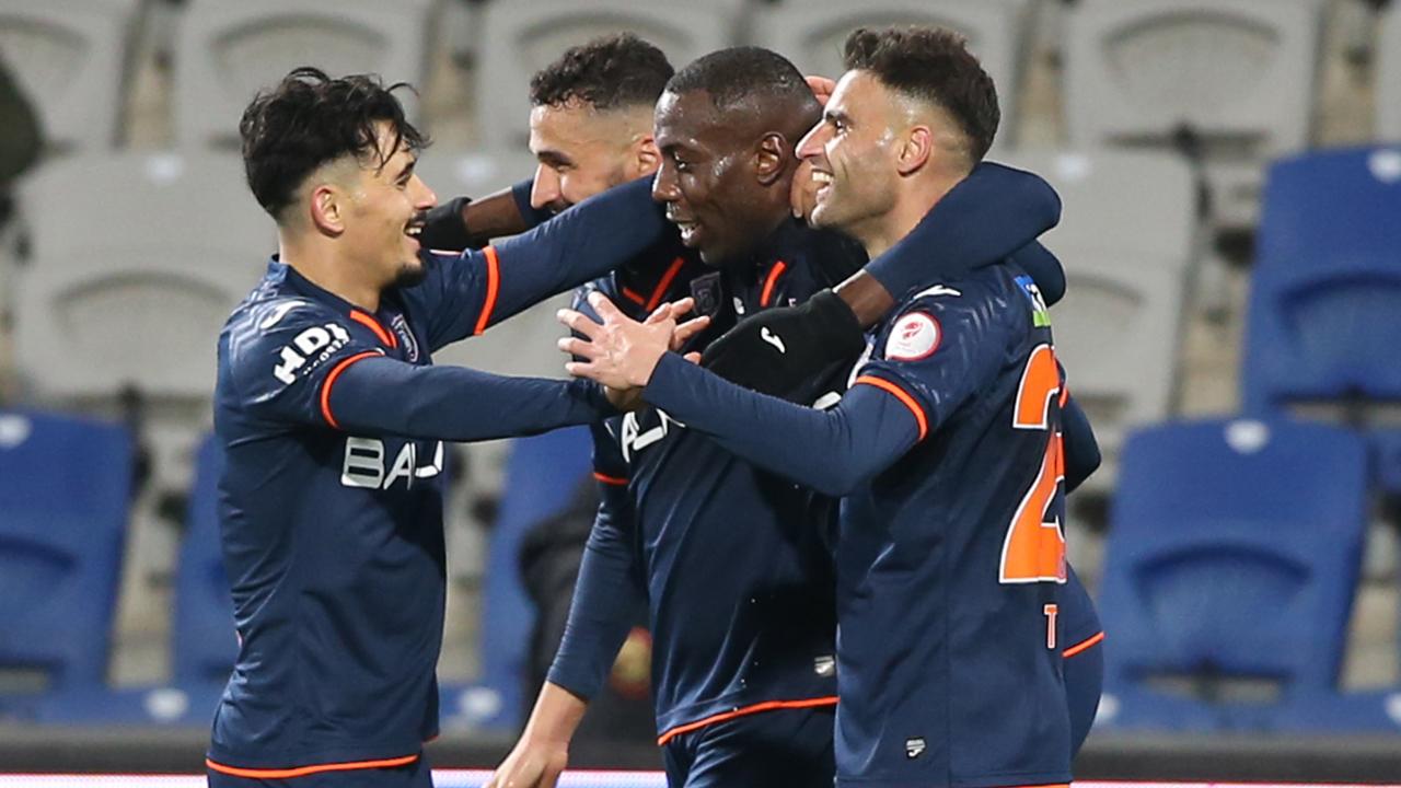 Başakşehir üç golle turladı