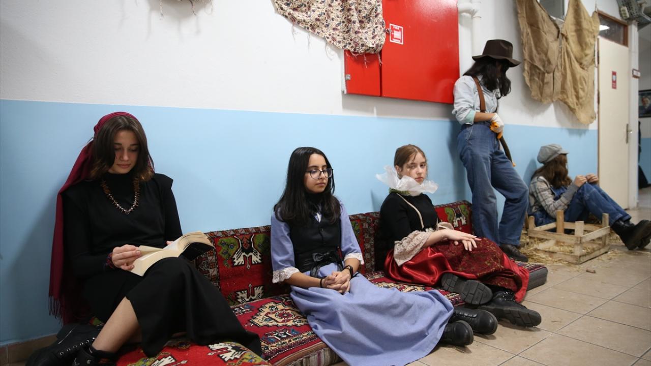 "Sanatla iç içe olmak gelişimimiz için çok olumlu"