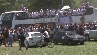 Arjantin milli takım futbolcularının zafer turu yarım kaldı