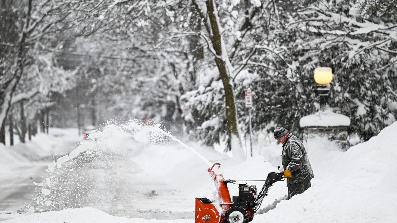 Nüfusun yüzde 60`ı kar fırtınasının etkisi altında