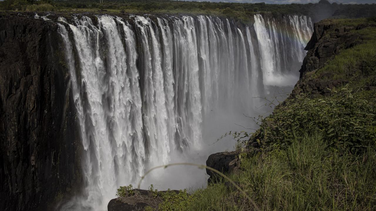 Zambiya'daki Victoria Şelalesi görenleri hayran bırakıyor