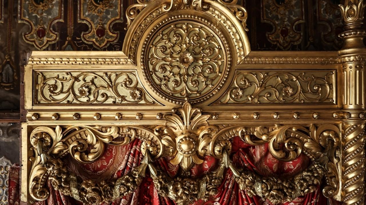 "Dolmabahçe saray perdelerinin tamamına yakını onarıma girdi"