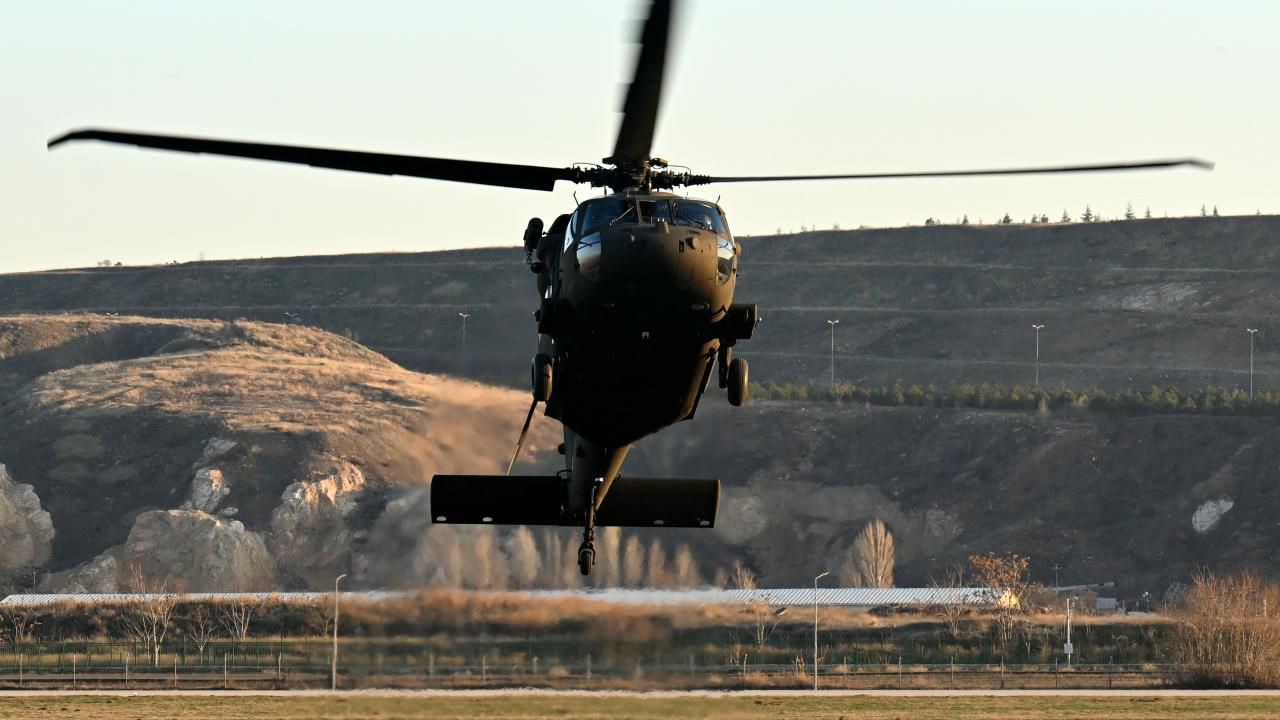Türkiye'nin yeni helikopteri T70 tanıtıldı | TRT Haber Foto Galeri