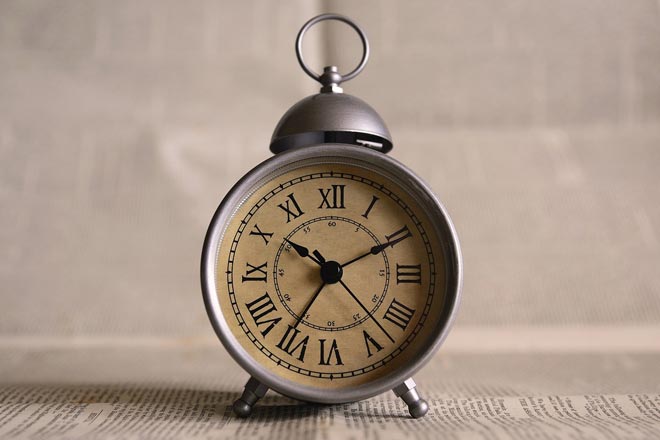 İlk baş ucu çalar saati