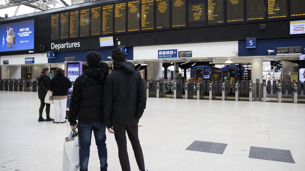 Sendika: Bakanlar müzakere yerine tatili seçti