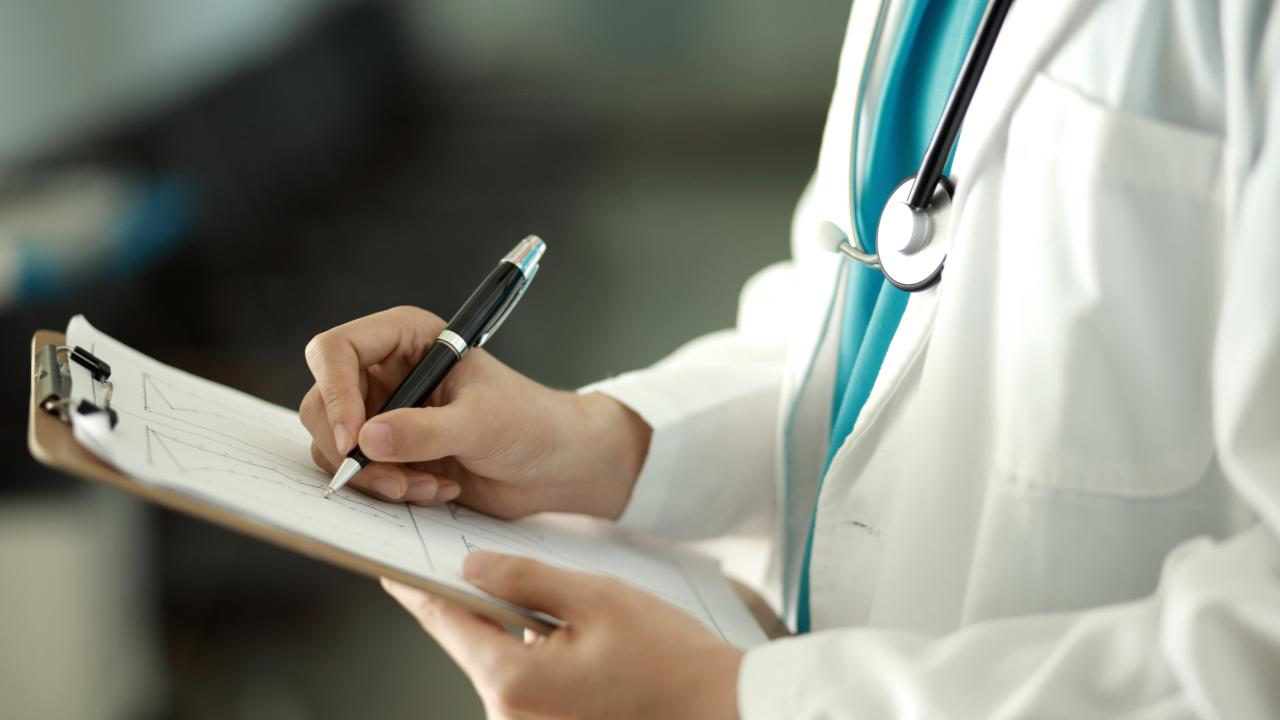 Uzman Doktor / Derece - 1/4