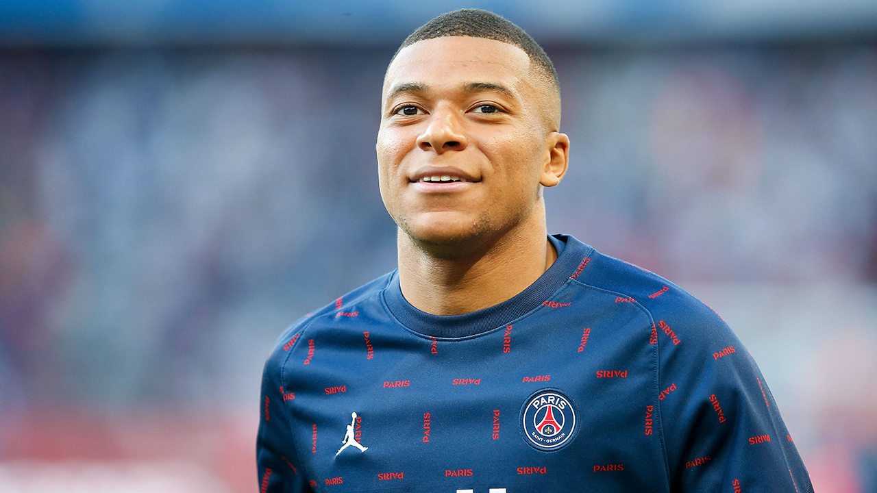 1- Kylian Mbappe - Paris Saint-Germain / 128 milyon euro