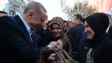 Cumhurbaşkanı Erdoğan Kumluca'da vatandaşlar tarafından böyle karşılandı