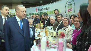 Cumhurbaşkanı Erdoğan, Tarım Ekosistemi Buluşması'nda stantları gezdi