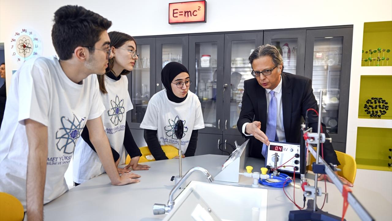 "Her alandaki tüm tematik atölyeleri deneyimliyorlar"