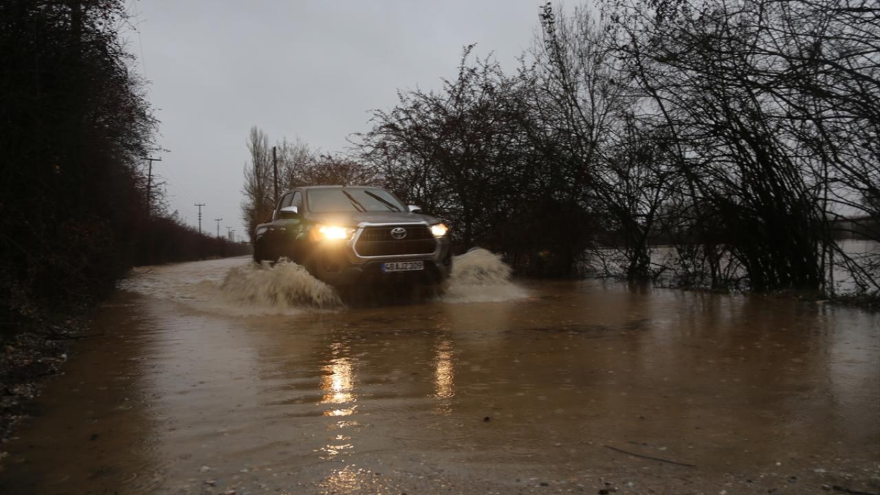Bodrum`da yollar dereye döndü