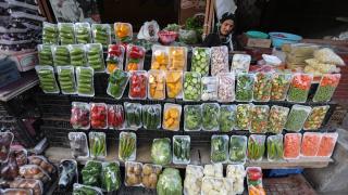 Mısır para birimi Cüneyh'in değer kaybetmesi temel gıda fiyatlarını olumsuz etkiledi