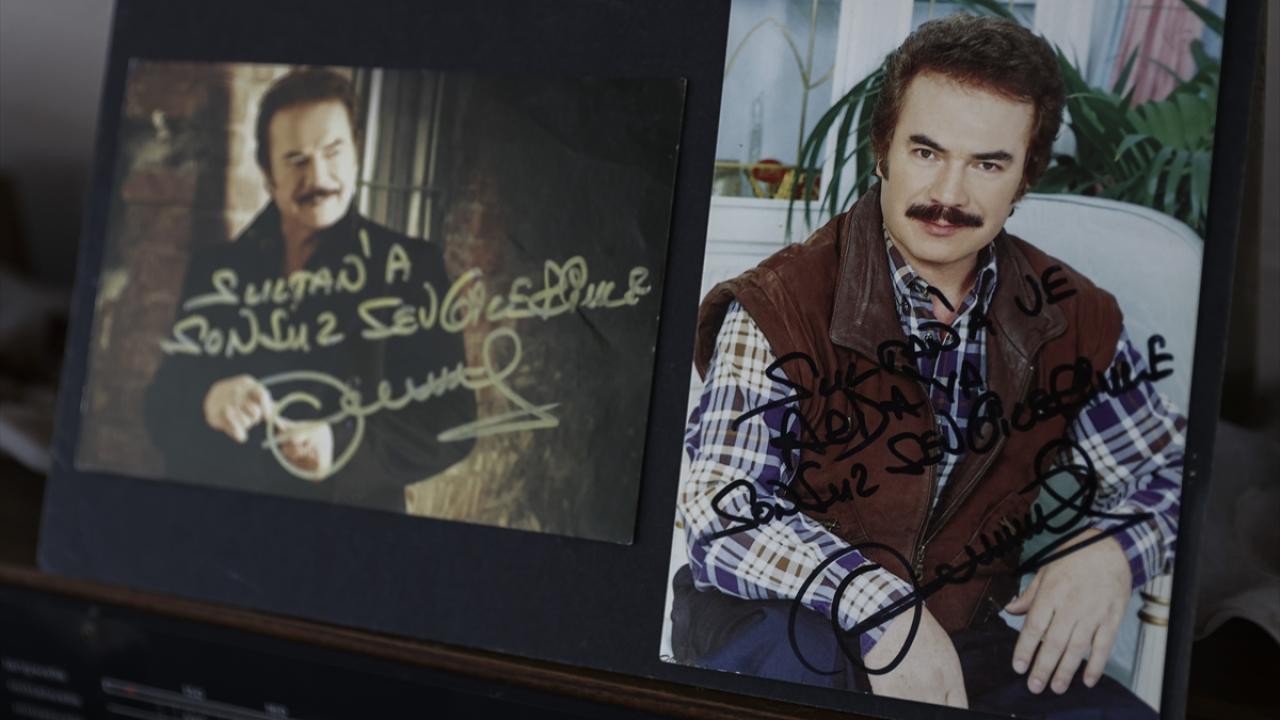 Ünlü sanatçıyla bir düğünde tanıştı