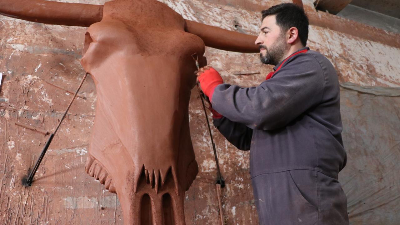 Öğrenciler de el becerilerini geliştirip para kazanıyor