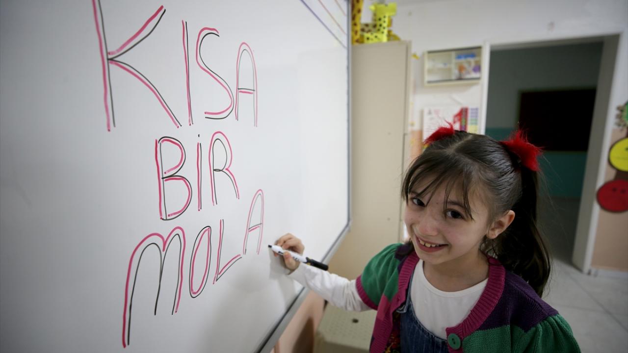 İkinci dönem ara tatili 17-20 Nisan tarihleri arasında