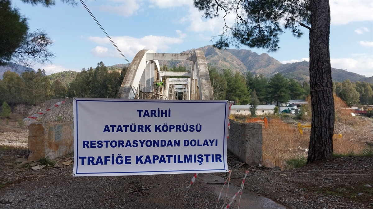 Atatürk Köprüsü`nün tarihi