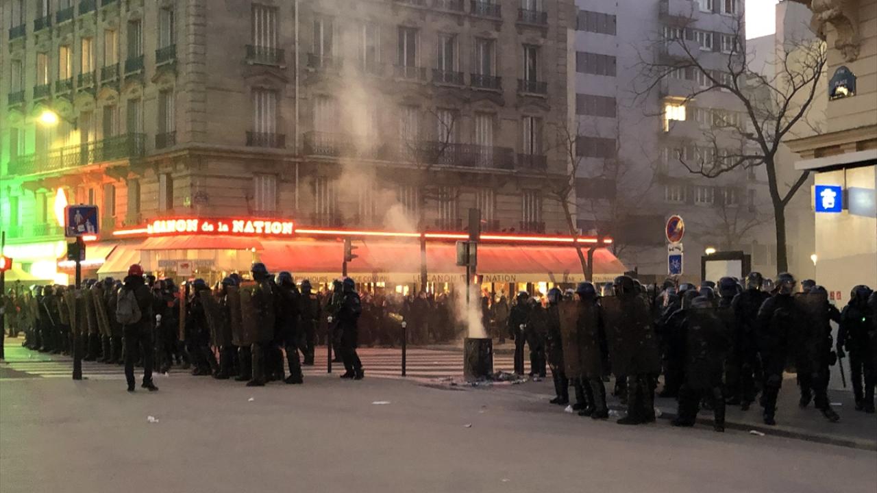 19 OCAK`TA 1 MİLYONDAN FAZLA KİŞİ SOKAĞA İNDİ