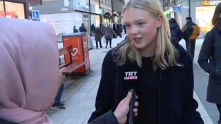 TRT İsveçlilere sordu: Cumhurbaşkanı Erdoğan halkın seçtiği bir lider, saygı gösterilmeli