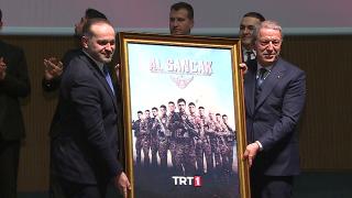 Bakan Akar'dan TRT'ye "Al Sancak" tebriki