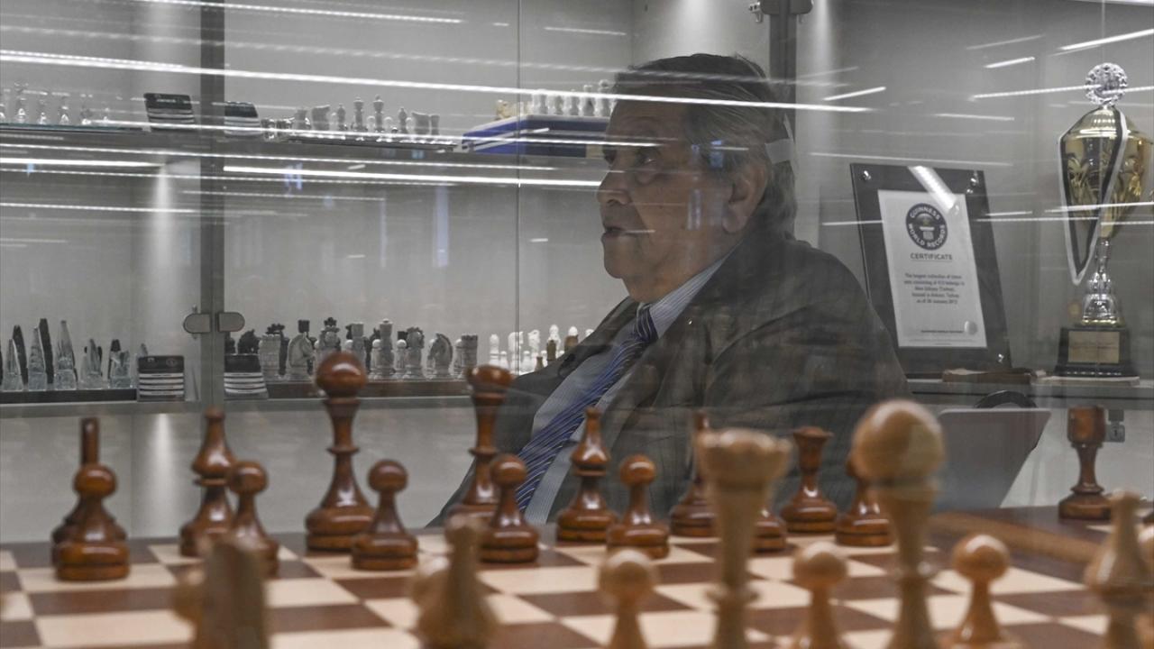 "Her gittiğim yerde de tematik satranç aradım"