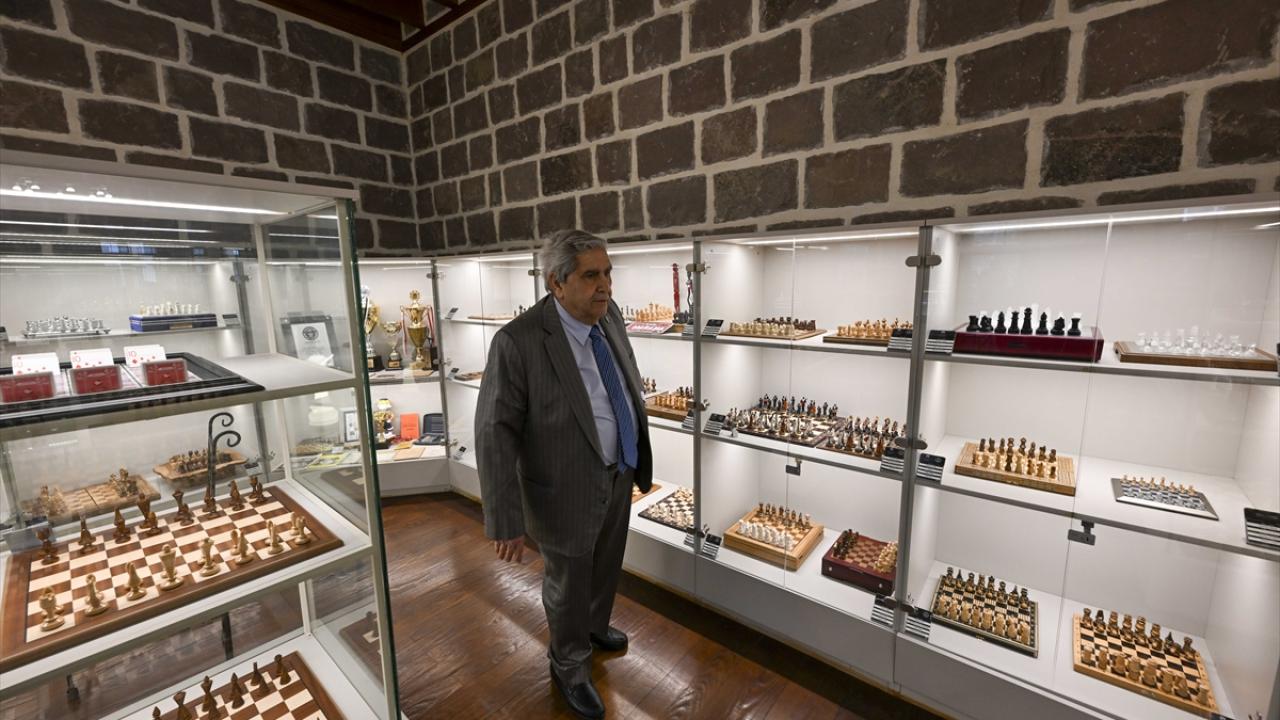 "Satranç oyunun kralı, kralların oyunu"