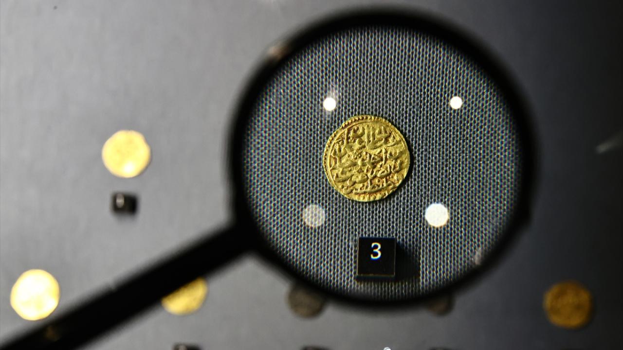 Sergideki her paranın bir hikayesi var