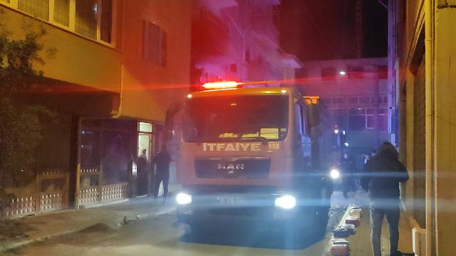 Bursada evde yaşanan patlama sonrası yangın çıktı