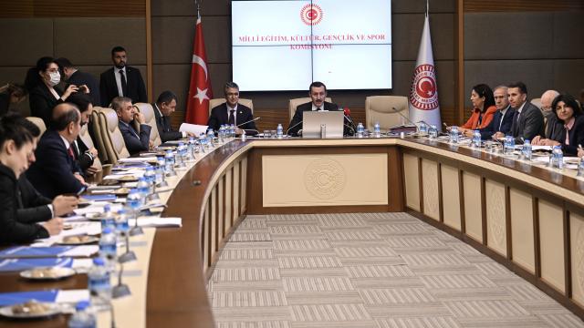 Araştırma görevlilerinin kadroya alınmasını da içeren teklif komisyonda