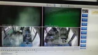 Otobüsün gölete düştüğü anlar araç içi kamerasında
