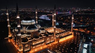 Regaib Kandili'nde camiler doldu taştı