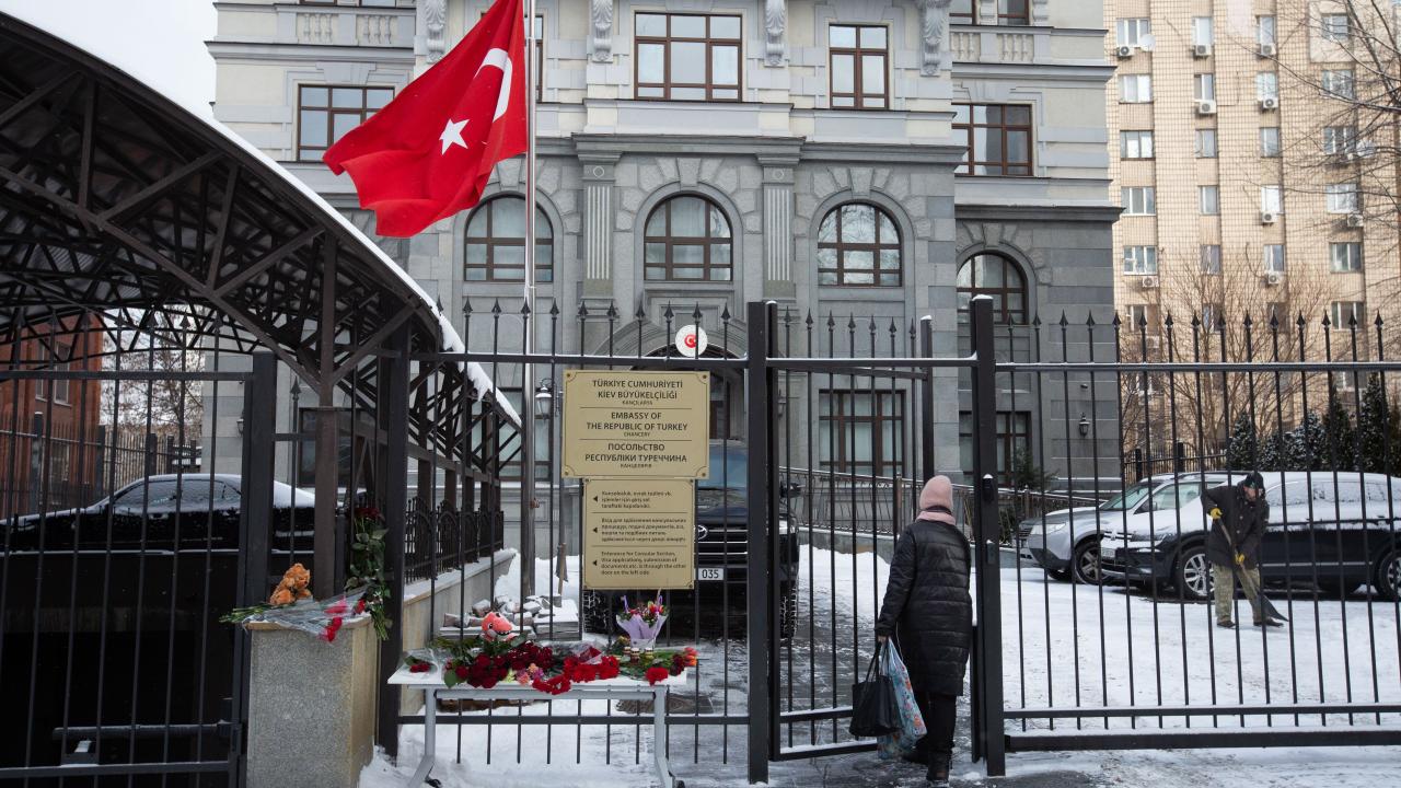 BÜYÜKELÇİLİKLER