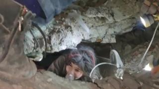 12 yaşındaki Aysima 40 saat sonra kurtarıldı