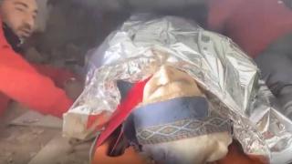 100 saat sonra enkazdan çıktı, içli köfte sözü verdi