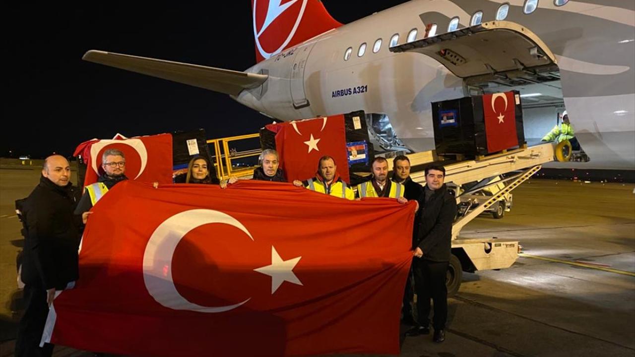 Sırbistan ve Bosna Hersek depremzedeler için yardım göndermeye devam ediyor