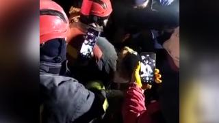 Enkazdan 145 saat sonra çıkarıldı, "bana iğne yapmayın" dedi