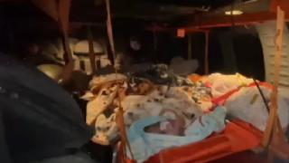 Depremzede 8 bebek özel donanımlı helikopterle Adana'ya sevk edildi